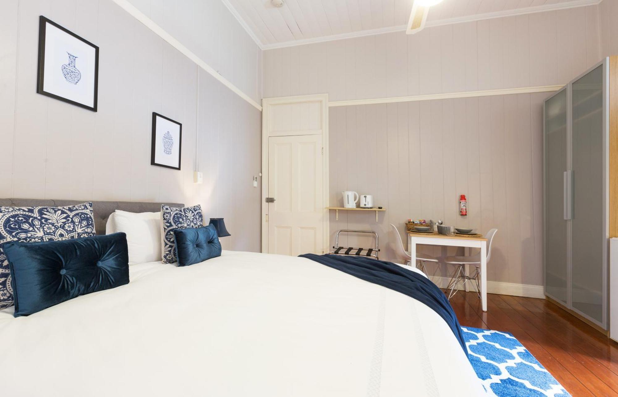 99 Kirkland Bed & Breakfast Brisbane Room photo